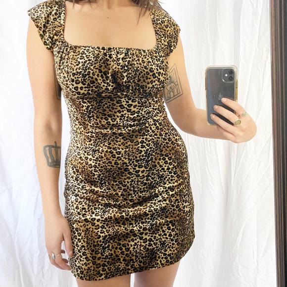 Forever 21 Dresses & Skirts - Forever21 Leopard Print Dress L